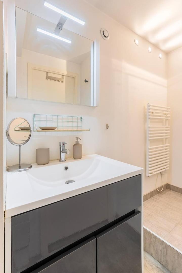 Spacious Apartment W Private Parking In Old Lille Zewnętrze zdjęcie